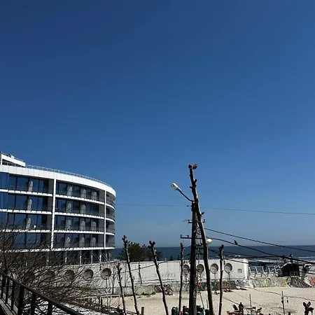 Apartment 50 Meters From The Beach, Sea View
